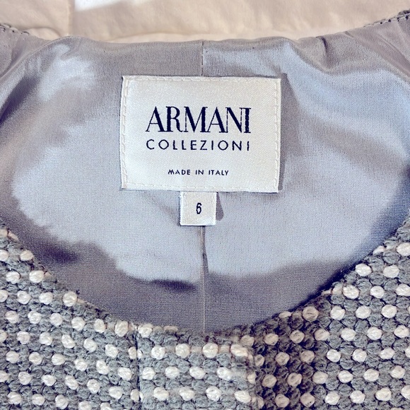 Vintage Armani Collezioni Winter 2000 Virgin Wool Boucle blazer size 6 Italy - Picture 2 of 6